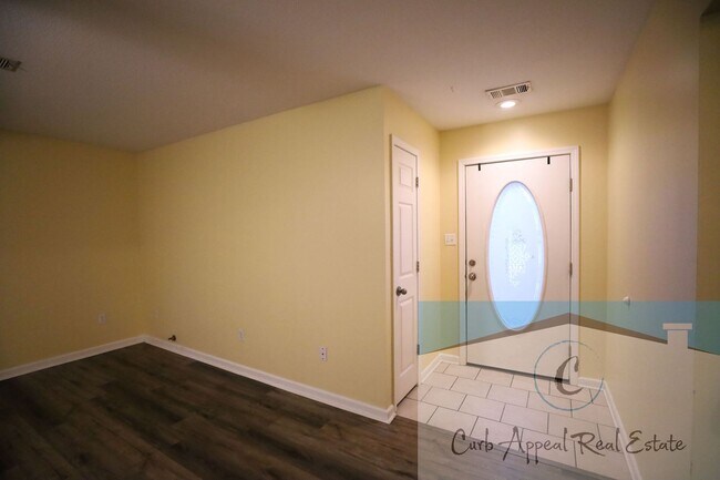 Foto del edificio - 3704 Keely Dr