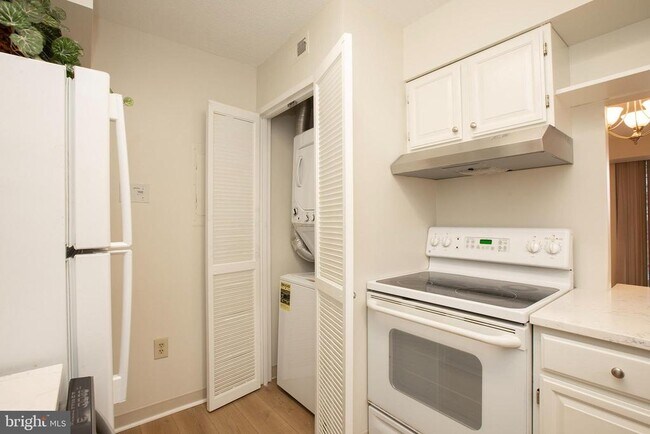 Foto del edificio - 1808 Old Meadow Rd