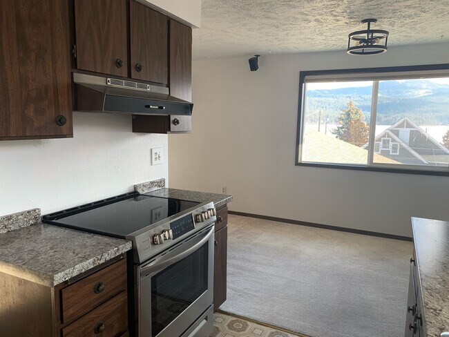 Building Photo - 820 S Liberty Dr