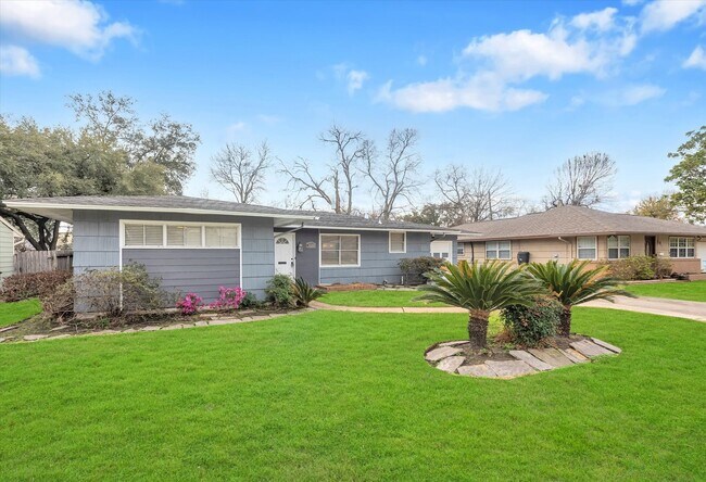 Foto del edificio - 5321 Pagewood Ln