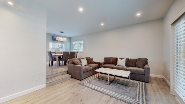 Foto del edificio - 10480 Sunland Blvd