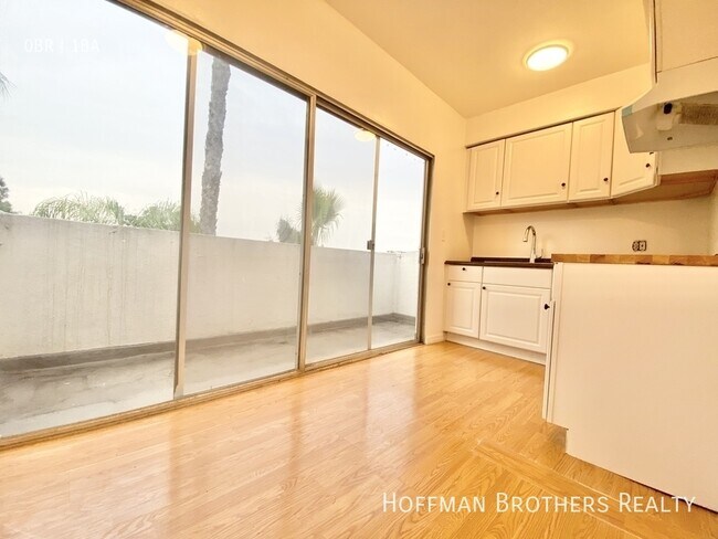 Foto del edificio - 5309 Agnes Ave