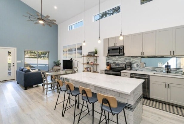 Building Photo - 1540 Westview Court Dr