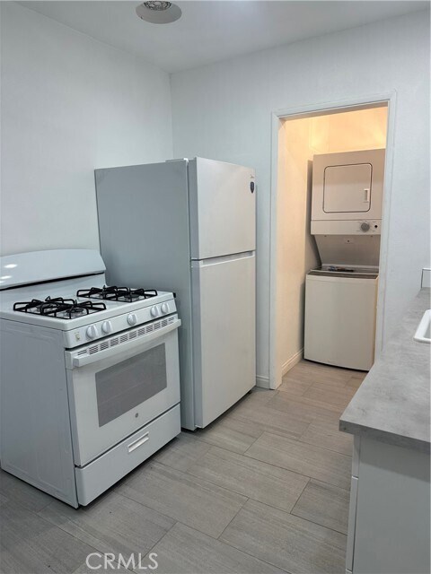 Foto del edificio - 433 N Basque Ave