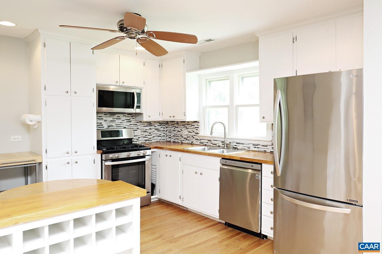 Foto principal - 231 Stribling Ave