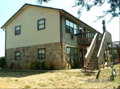 Primary Photo - 146-162 Pinecrest Cir