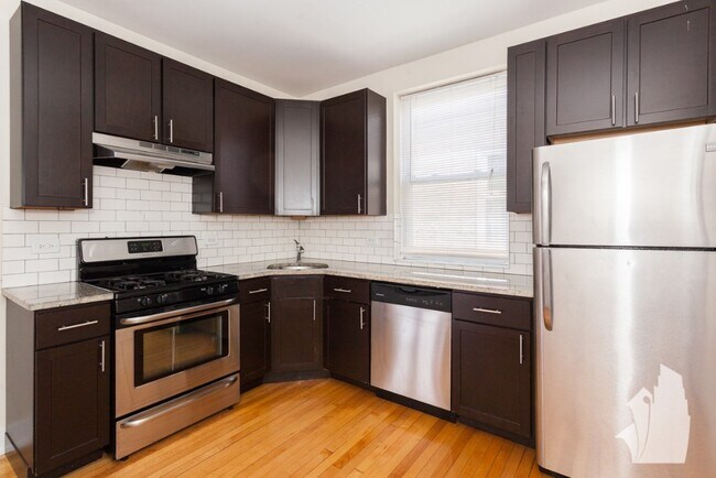 Foto del edificio - 4841 N Wolcott Ave