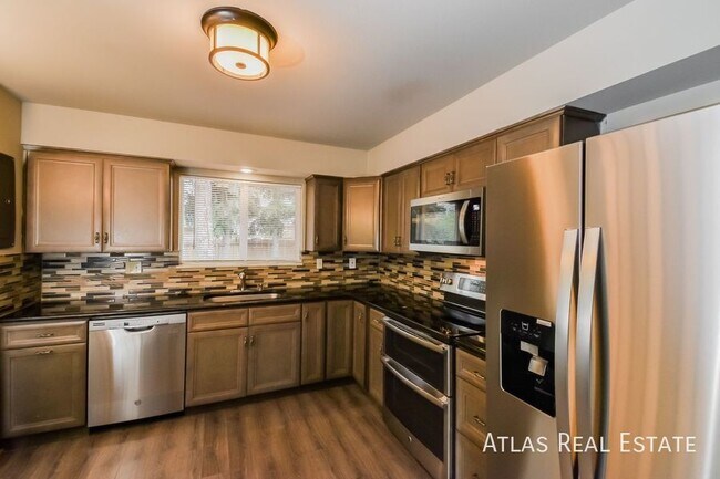 Foto del edificio - 5509 Escondido Dr