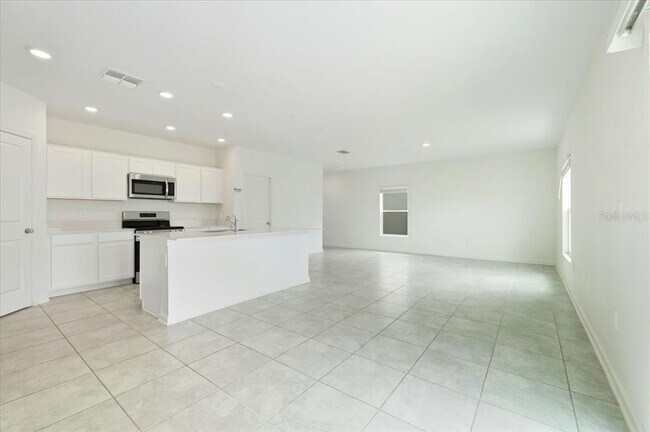 Foto del edificio - 1140 Tyler Lp