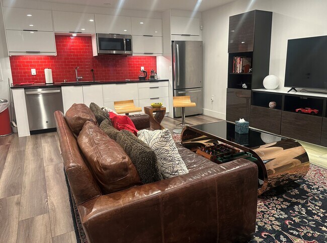 Foto del edificio - 1404 Emerson St NW