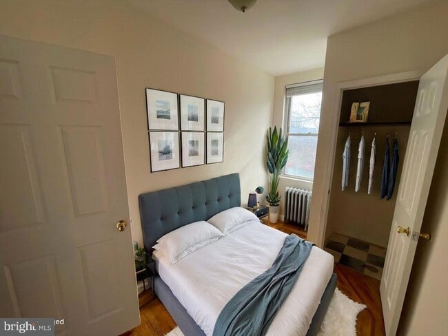 Photo - 166 E Tulpehocken St Townhome