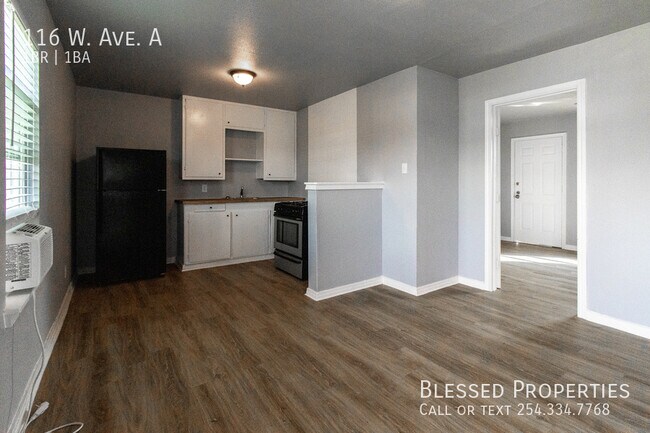 Foto del edificio - 116 W. Ave. A-