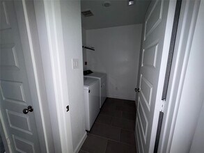 Building Photo - 16628 Sterling Clf St