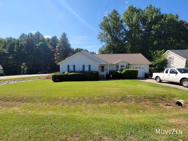 Building Photo - 4401 Whistling Way