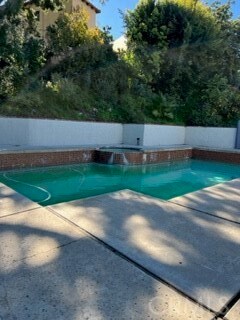 Foto del edificio - 5468 Walnut Ln