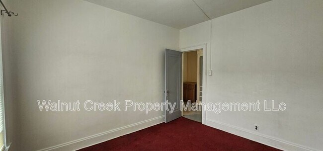 Foto del edificio - 3319 W 126th St