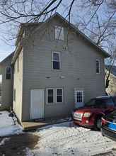 Building Photo - 57 Leonard St NE