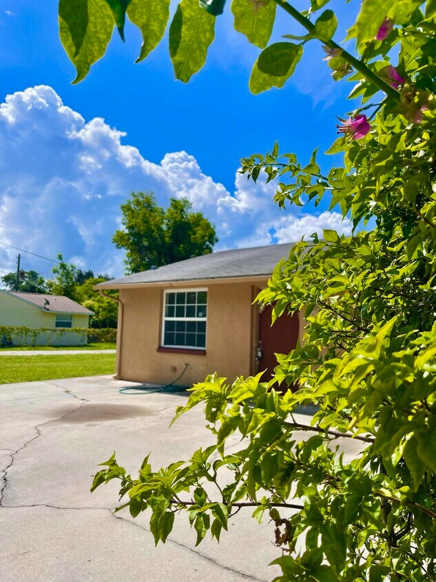 Primary Photo - 3112 49th Avenue Dr W