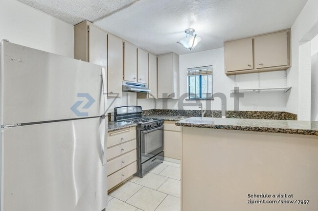 Building Photo - 4506 Saugus Ave