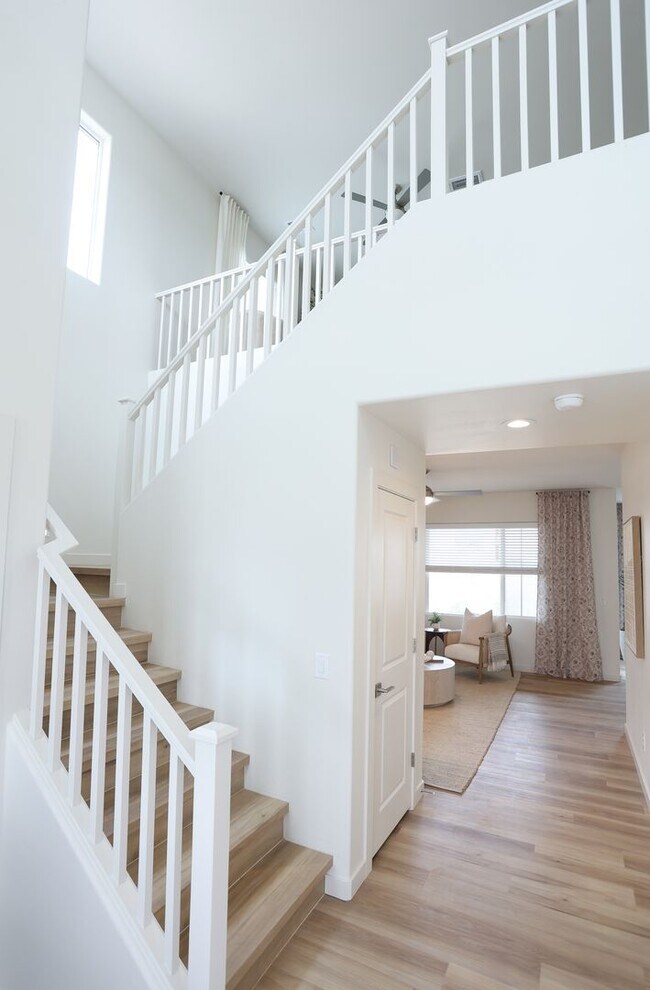 Foto del edificio - Gated Community, Pet Friendly, Upgraded Lifestyle - Now Available