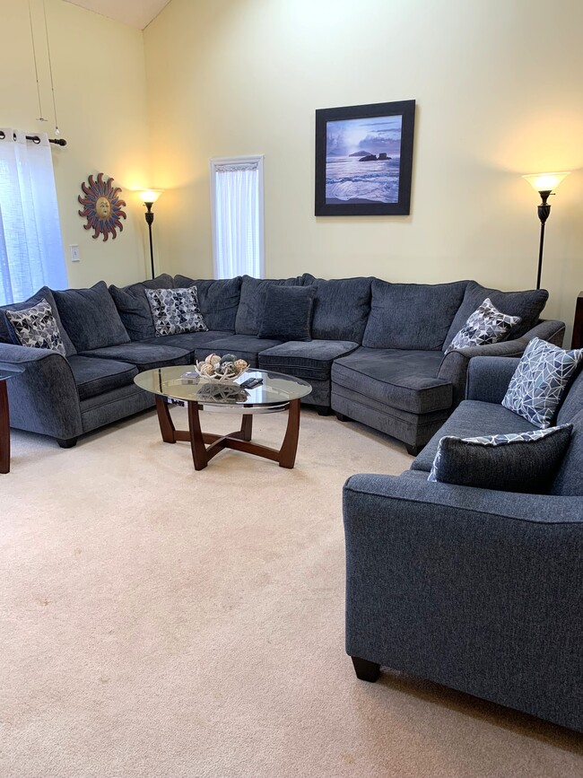 Foto del edificio - 3700 Golf Colony Ln