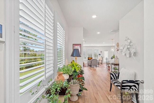 Foto del edificio - 420 Quartz Hl Wy