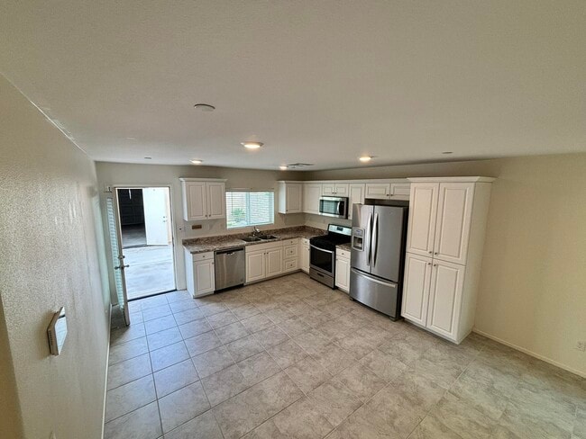 Building Photo - 67426 Rio Vista Dr