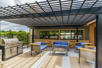 Building Photo - Creeks on Kirklevington