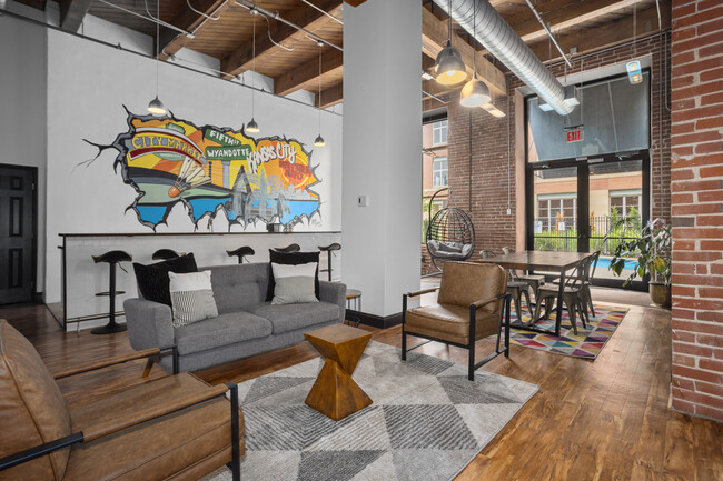 Richard & Conover - Lounge - Unity Lofts