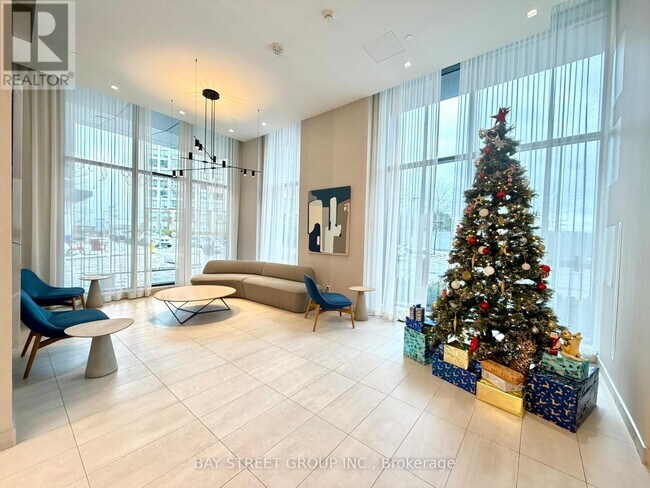 Photo du bâtiment - 30 Samuel Wood Wy