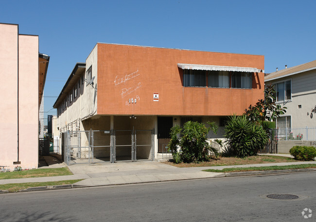 Building Photo - 459 N Oxford Ave