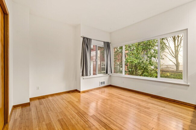Foto del edificio - 1 Bedroom Apartment Next To Cal Anderson P...