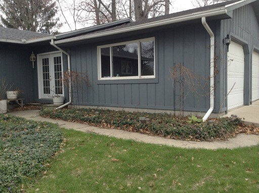 Building Photo - 1616 Little Dr