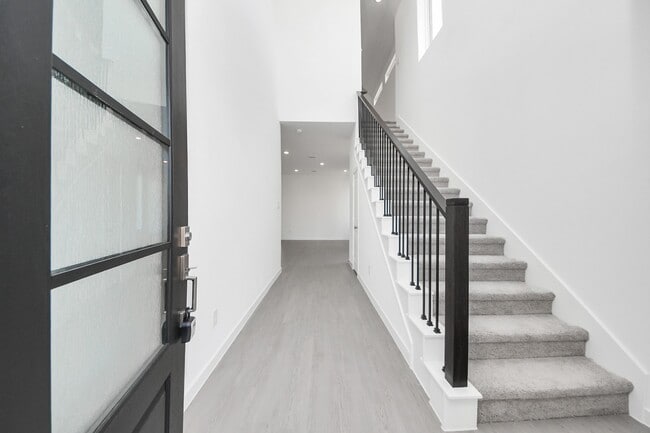 Foto del edificio - 27111 Blue Pool Dr