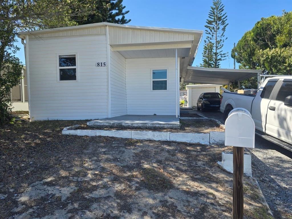 Foto principal - 815 St Charles Dr