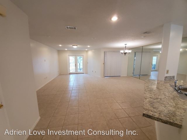 Foto del edificio - 4469 Oak Arbor Cir