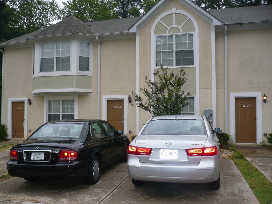 Foto principal - 3021 Fields Dr