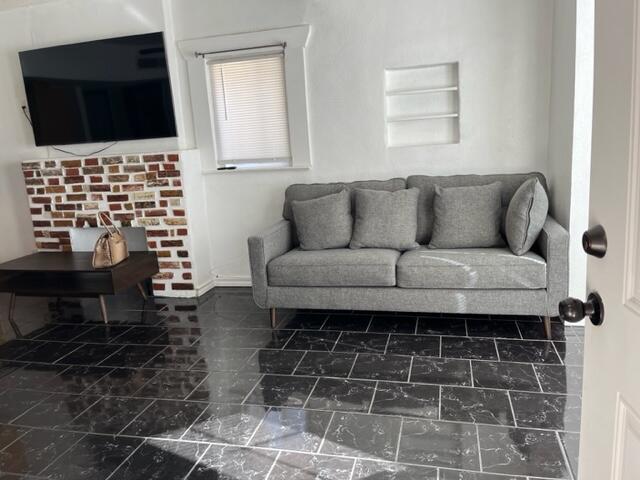 Foto del edificio - 2809 Savannah Ave