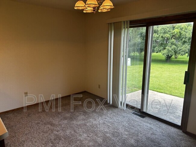 Building Photo - W3174 Westowne Ct