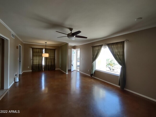Building Photo - 37801 N Cave Creek Rd