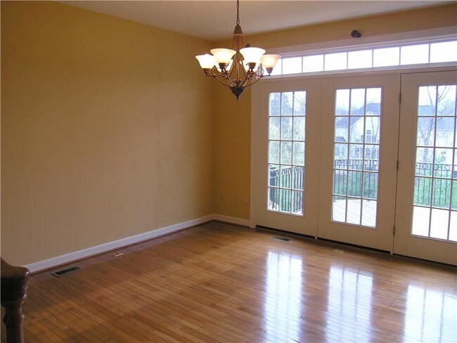 Foto del edificio - 18521 Bear Creek Terrace