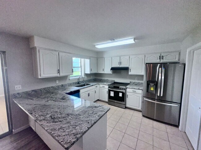 Foto del edificio - 2406 SW 16th St