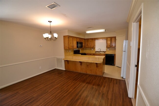 Foto del edificio - 18735 Shannon Glen Ln