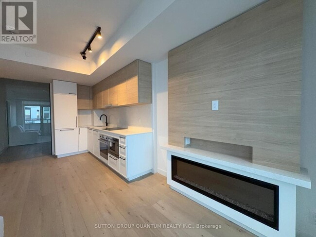 Photo du bâtiment - 1050 Eastern Ave