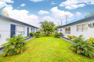 Building Photo - 2206 Fillmore St