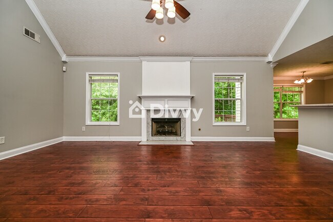 Building Photo - 1021 Privet Way