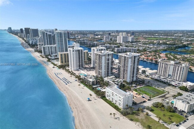 Foto del edificio - 1600 S Ocean Dr