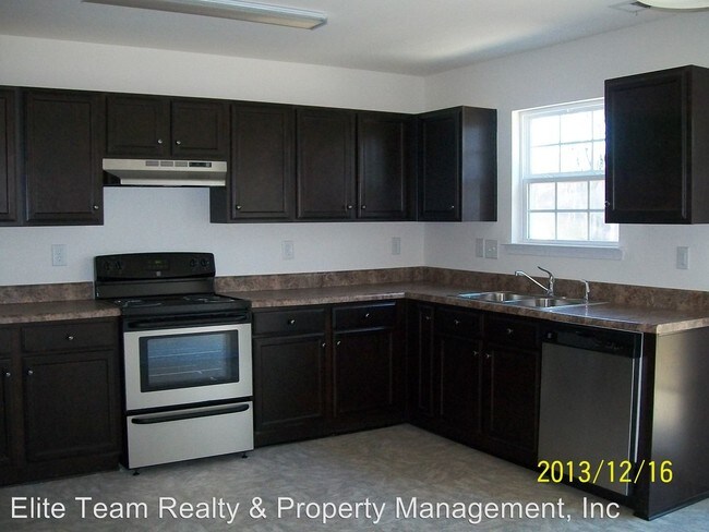Building Photo - 4 br, 2.5 bath House - Jenny Ann Dr 7718