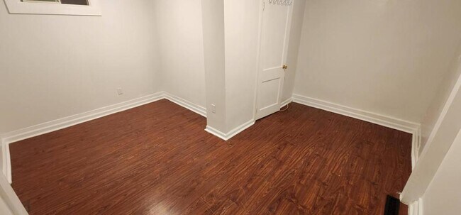 Foto del edificio - 1104 Barrett St