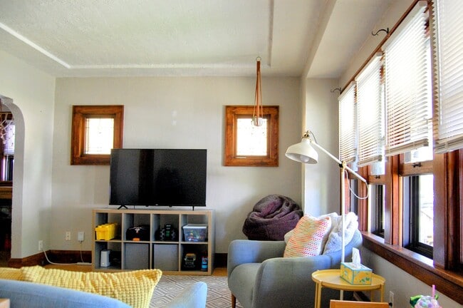 Foto del edificio - 3224 S Springfield Ave